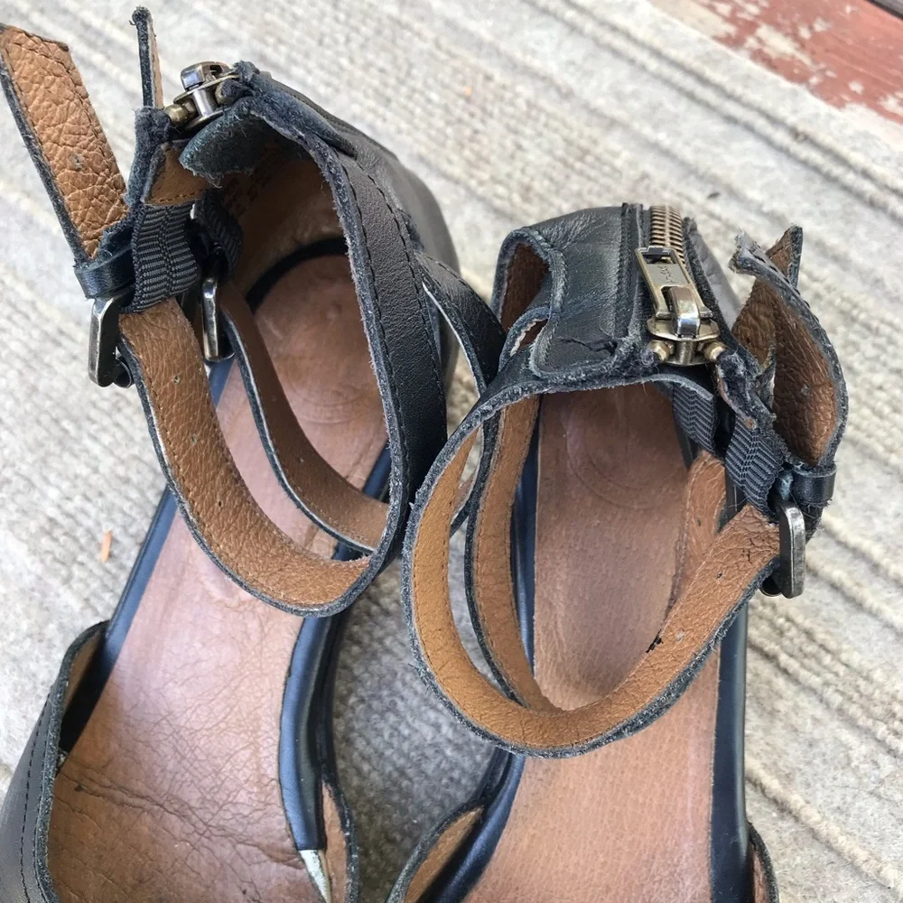 Sutro of San Francisco Leather Flats - Picture 3 of 10